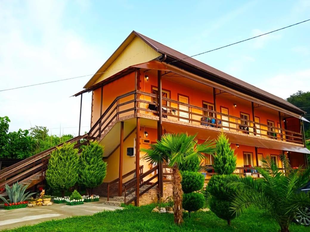 Изабелла Hotel Pizunda Ngoại thất bức ảnh