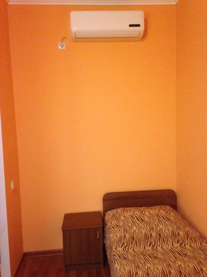 Изабелла Hotel Pizunda Ngoại thất bức ảnh