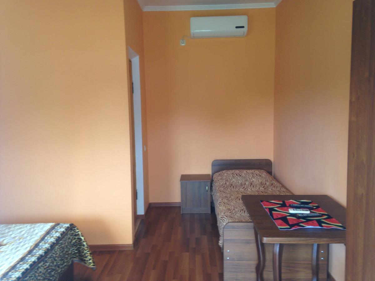 Изабелла Hotel Pizunda Ngoại thất bức ảnh